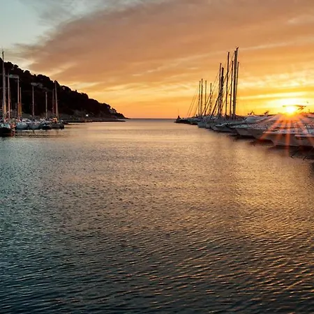 Πλωτό κατάλυμα Yacht Night - Uso Esclusivo Marina dʼAndora